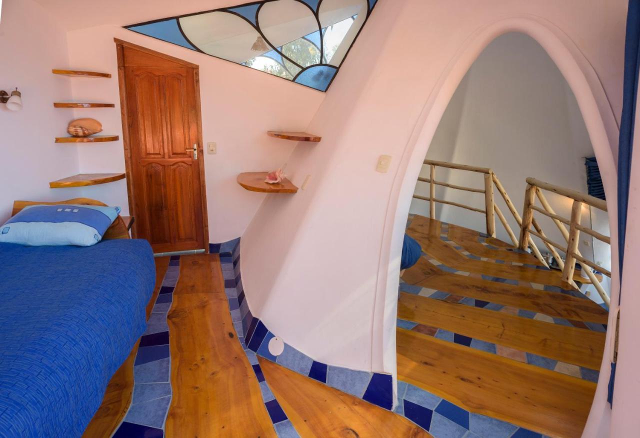 Hostal Las Olas Copacabana  Zewnętrze zdjęcie