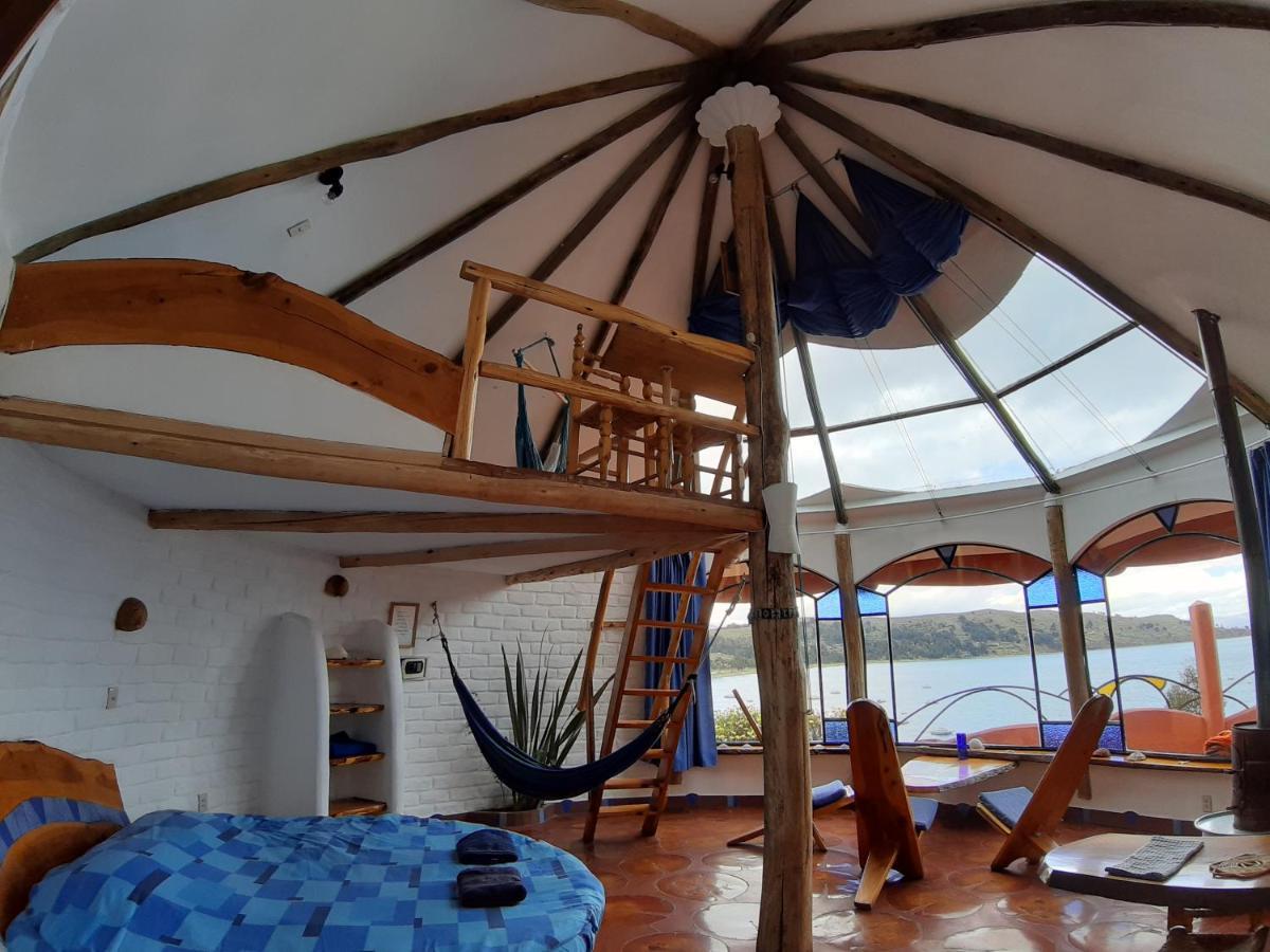Hostal Las Olas Copacabana  Zewnętrze zdjęcie