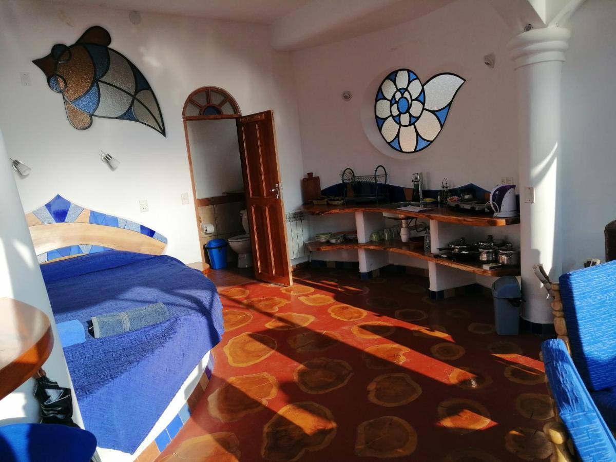 Hostal Las Olas Copacabana  Zewnętrze zdjęcie