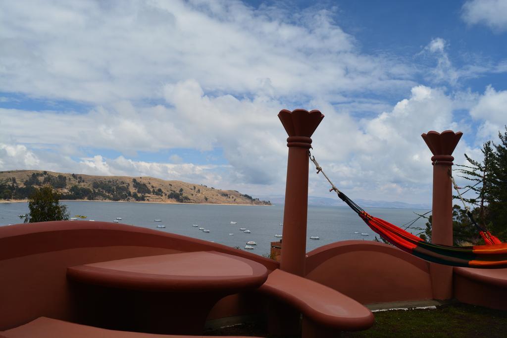 Hostal Las Olas Copacabana  Zewnętrze zdjęcie